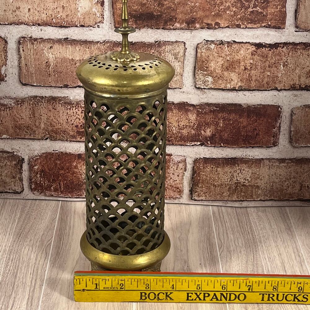 Beautiful Vintage Brass Arabic Lantern Pillar Candle Holder With Lattice Detail - Picture 9 of 9
